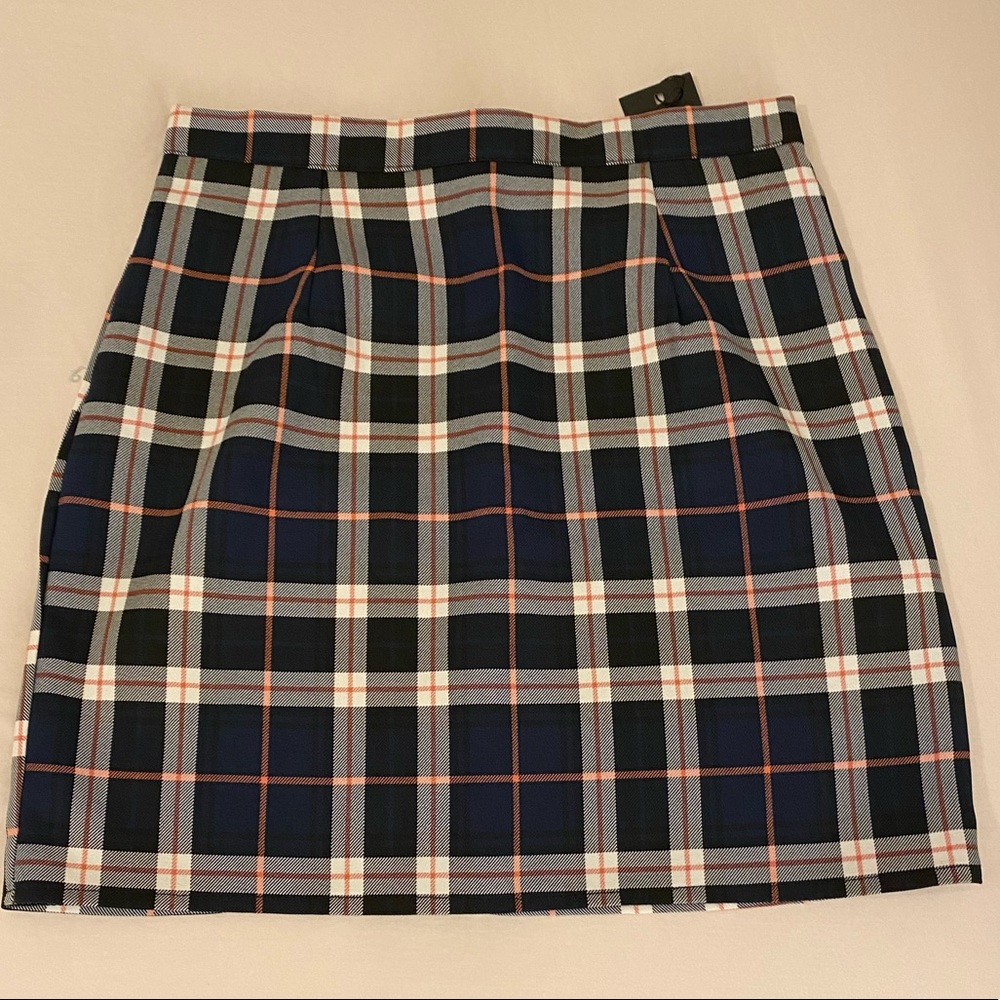 Plaid mini skirt